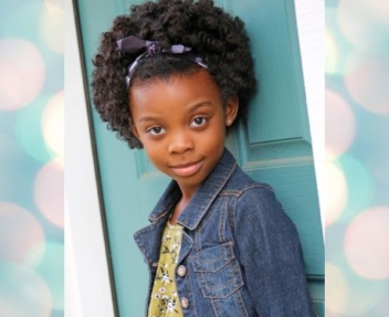 Photo of Makenzie Lee-Foster, Visions student actress, starring in Netflix show Emily's Wonder Lab